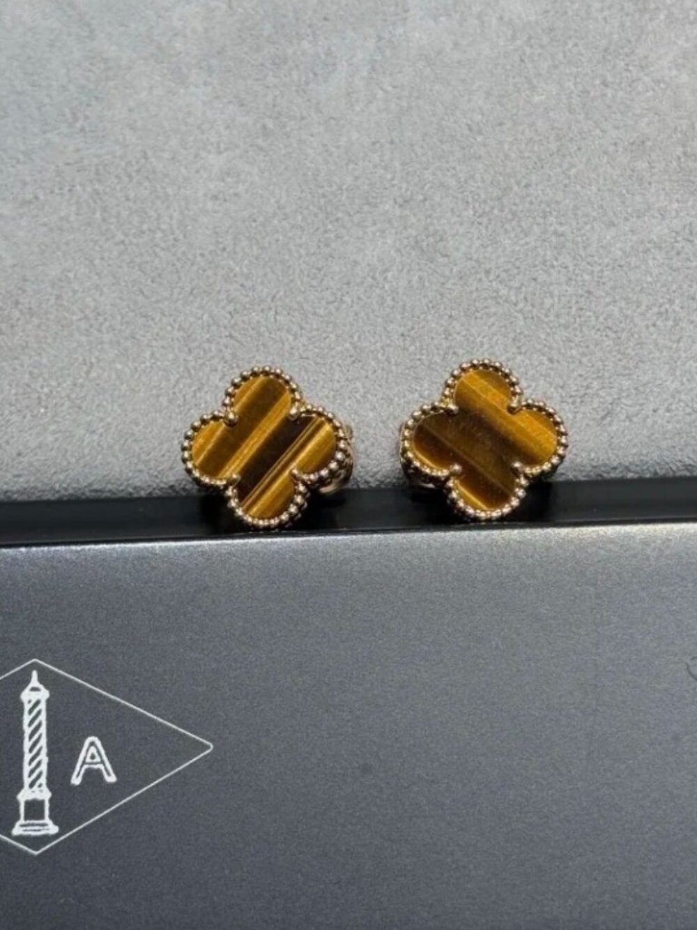 Authentic Van Cleef & Arpels 18K Yellow Gold Earrings